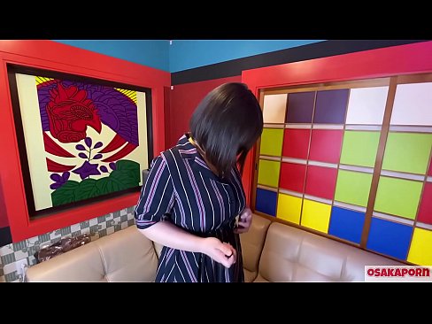 ❤️ Una maca japonesa de grans tetes es masturba amb joguines sexuals i té un orgasme. Ella parla en una entrevista de la seva putada experiència. Tetes enormes i cony pelut gemegant fort. Osakaporn Vídeo porno a nosaltres ☑